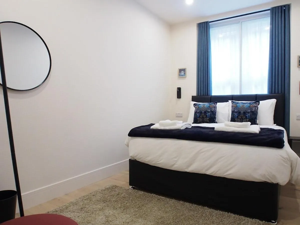 Spacious And Modern 2-Bed On Easter Road - Flat 3, Elgin House Apartments Edimburgo 0*,  Regno Unito