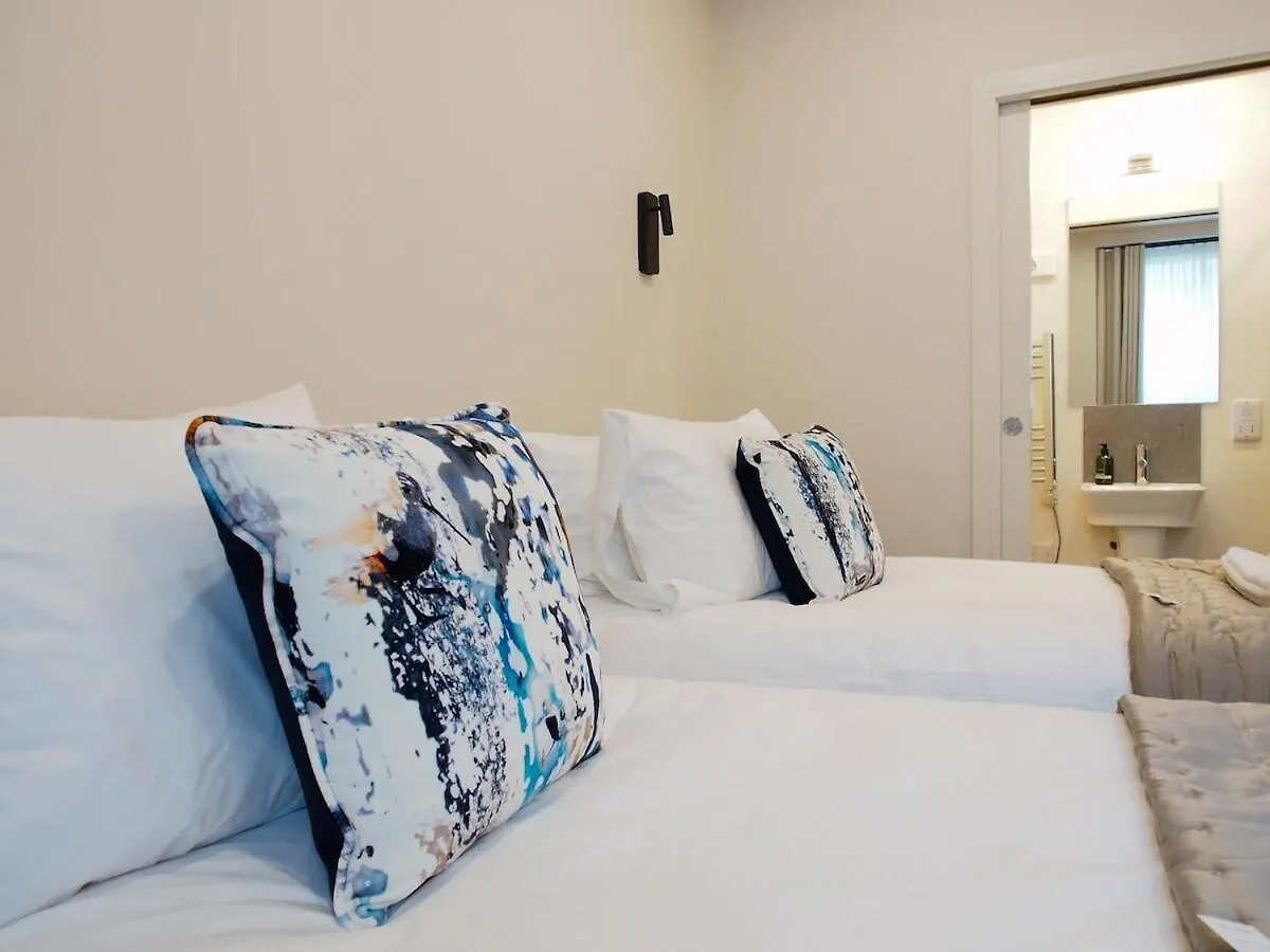 Spacious And Modern 2-Bed On Easter Road - Flat 3, Elgin House Apartments Edimburgo Regno Unito
