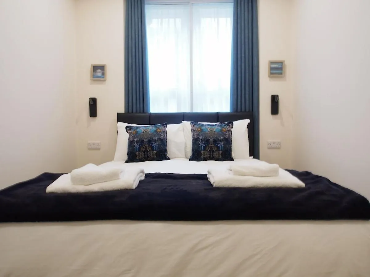 Spacious And Modern 2-Bed On Easter Road - Flat 3, Elgin House Apartments Edimburgo Regno Unito